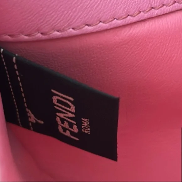 極美品　Fendi Accessory Pouch Pink Bag Fendi Packaging Drawstring Pouch Shoulder Bag In Pink/black | ModeSens
